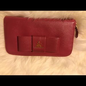 Prada saffiano bow wallet